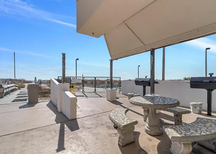 Holiday home Island Winds East Unit 401