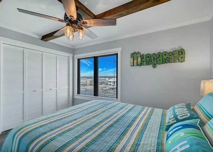 Island Winds East Unit 401 Holiday home